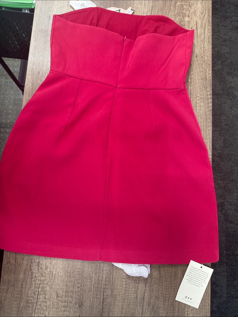 Strapless Floral Appliqué Mini Dress in Fuchsia - Picture 3 of 6